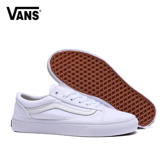 Les baskets Vans Femme se distinguent par leur style intemporel et leur esprit californien décontracté, faisant d’elles un symbole de liberté et d’individualité.