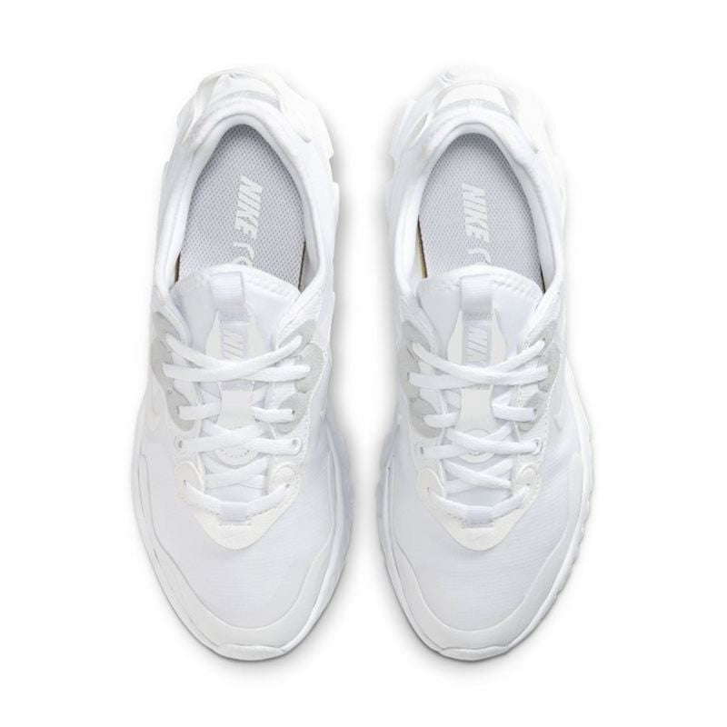 Résultant de l'innovation continue de Nike, les baskets Nike React Art3mis Femme illustrent l'engagement de la marque à allier design et technologie.