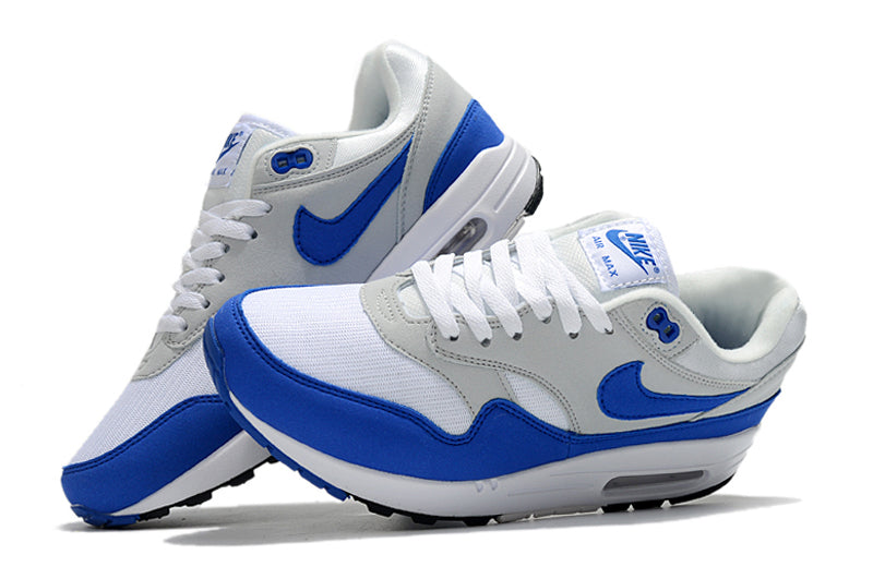 Les baskets Nike Air Max 1 Femme incarnent l’héritage emblématique de la marque Nike, combinant un design intemporel avec des touches modernes.