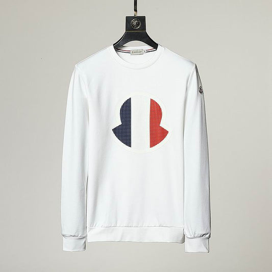 Le sweat Moncler combine élégance et confort. Son design raffiné et ses matériaux haut de gamme en font un choix incontournable pour les amateurs de mode.