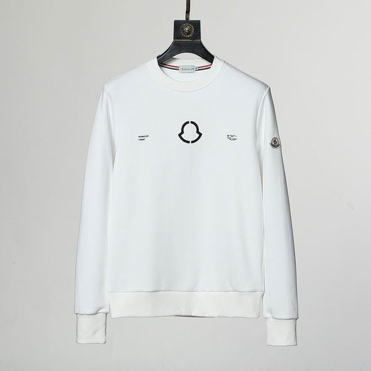 Le sweat Moncler combine élégance et confort. Son design raffiné et ses matériaux haut de gamme en font un choix incontournable pour les amateurs de mode.