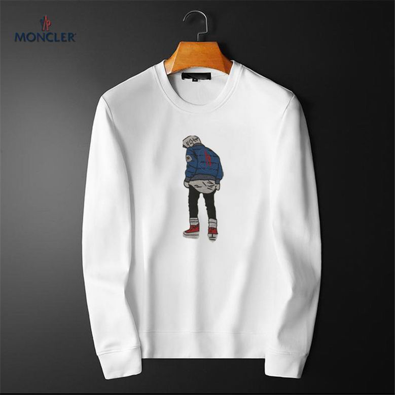 Le sweat Moncler combine élégance et confort. Son design raffiné et ses matériaux haut de gamme en font un choix incontournable pour les amateurs de mode.