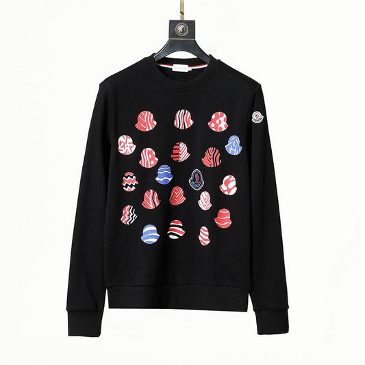 Le sweat Moncler combine élégance et confort. Son design raffiné et ses matériaux haut de gamme en font un choix incontournable pour les amateurs de mode.