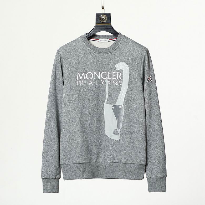 Le sweat Moncler combine élégance et confort. Son design raffiné et ses matériaux haut de gamme en font un choix incontournable pour les amateurs de mode.