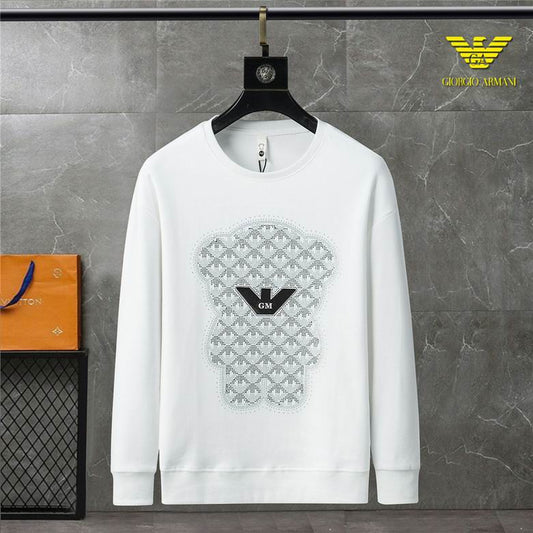 Le Sweat Armani Homme allie élégance et modernité.