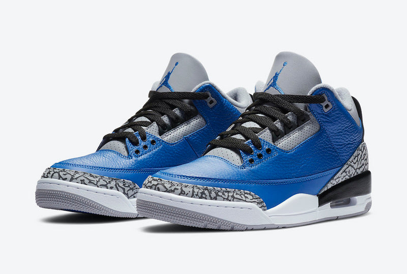 Les Air Jordan 3 "Varsity Royal" Femme permettent de personnaliser votre style tout en bénéficiant d’un confort supérieur.