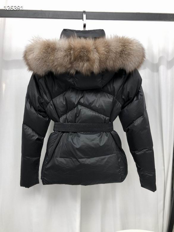 Les doudounes manteau Moncler Femme, ainsi que les Moncler Femme, incarnent un style et un raffinement incomparables.