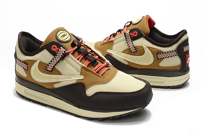 Les baskets Nike Air Max 1 Femme incarnent l’héritage emblématique de la marque Nike, combinant un design intemporel avec des touches modernes.