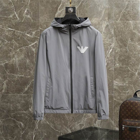 Les vestes Armani allient élégance et modernité. Leur design sophistiqué et leurs matériaux haut de gamme en font un choix incontournable.pas cher. Le moins cher.