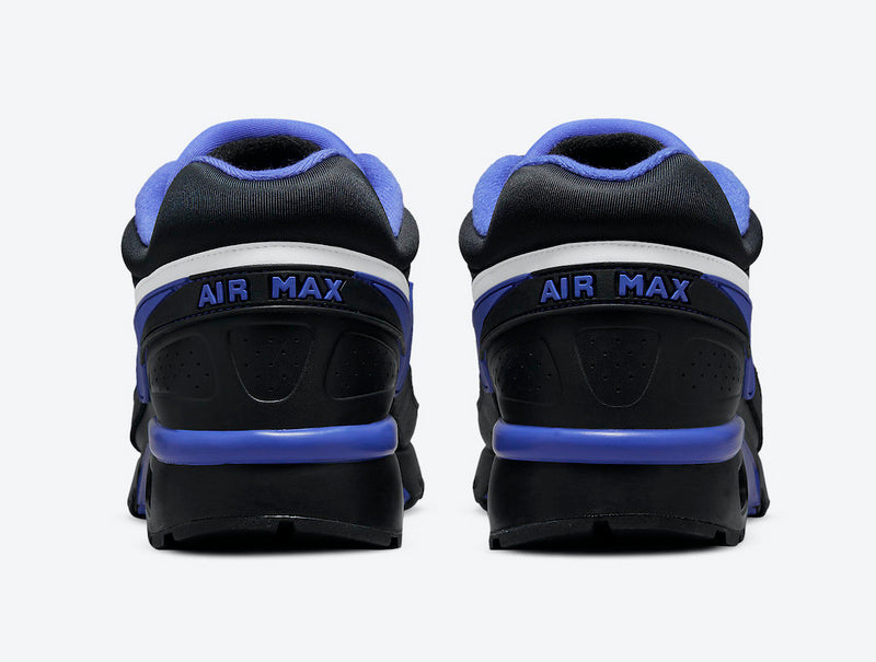 Les baskets Nike Air Max BW Femme, aussi connues sous le nom de "Big Window" en raison de leur bulle d'air plus large, incarnent un style iconique qui traverse les décennies.