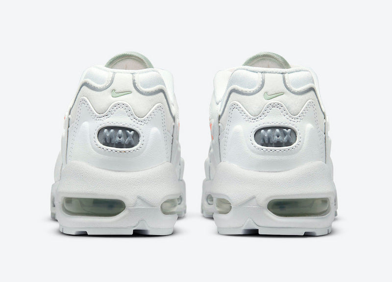 Les baskets Nike Air Max 96 II Femme incarnent parfaitement l'évolution de la gamme légendaire Nike Air Max.