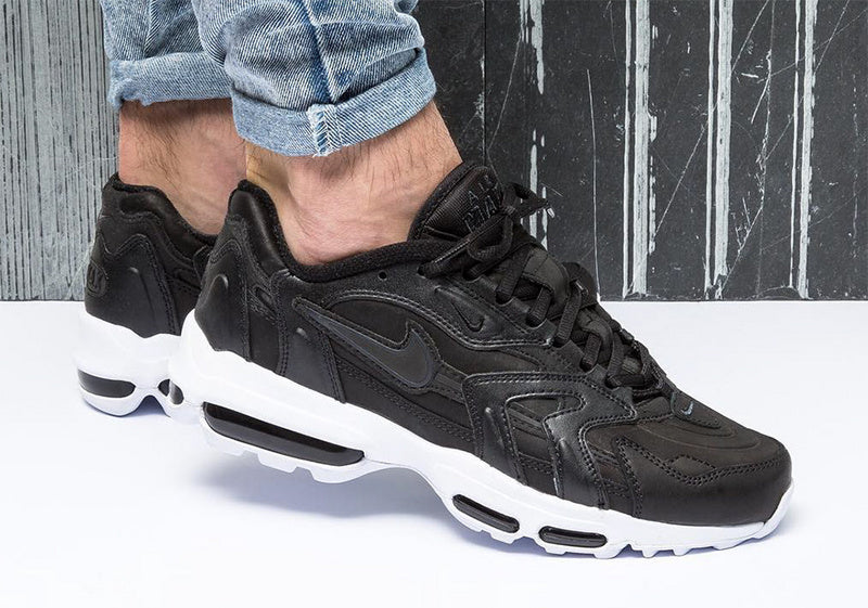 Les baskets Nike Air Max 96 II Femme incarnent parfaitement l'évolution de la gamme légendaire Nike Air Max.