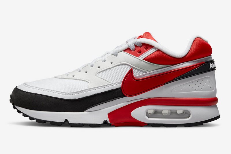 Les baskets Nike Air Max BW Femme, aussi connues sous le nom de "Big Window" en raison de leur bulle d'air plus large, incarnent un style iconique qui traverse les décennies.