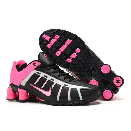 Les baskets Nike Shox NZ Leven Femme incarnent l'innovation et le style distinctif de la gamme Shox.