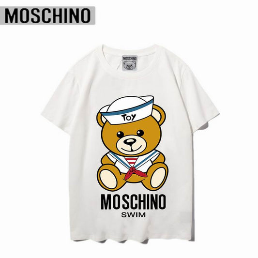 T-shirts Moschino Femme offrent une élégance et un confort inégalés.