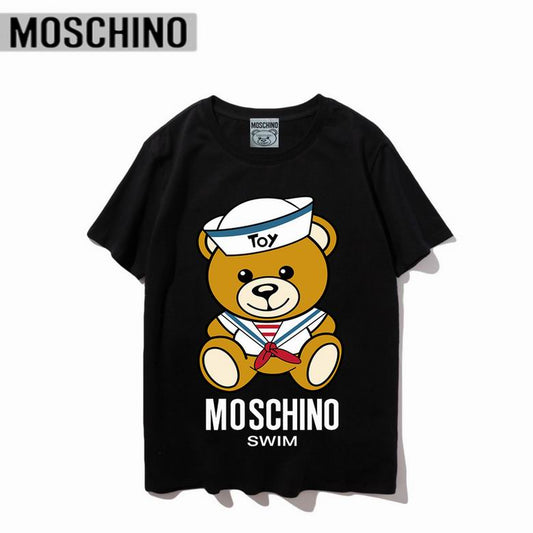 T-shirts Moschino Femme offrent une élégance et un confort inégalés.