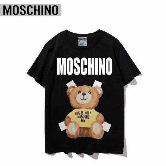 T-shirts Moschino Femme offrent une élégance et un confort inégalés.