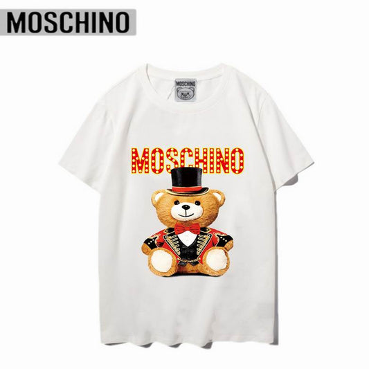 T-shirts Moschino Femme offrent une élégance et un confort inégalés.