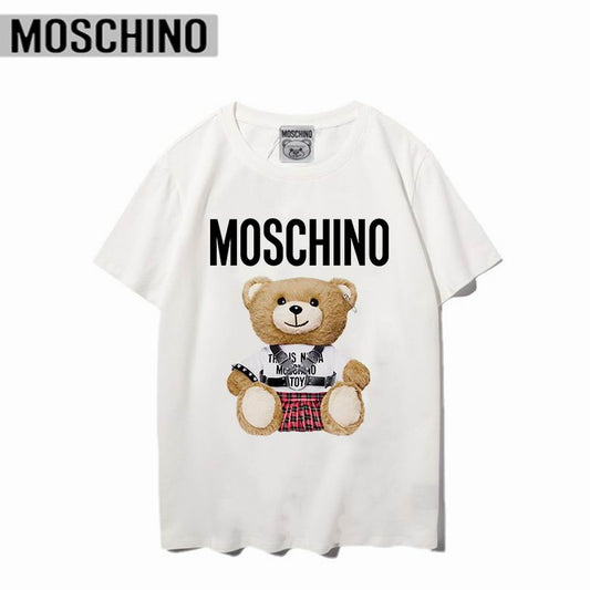 T-shirts Moschino Femme offrent une élégance et un confort inégalés.