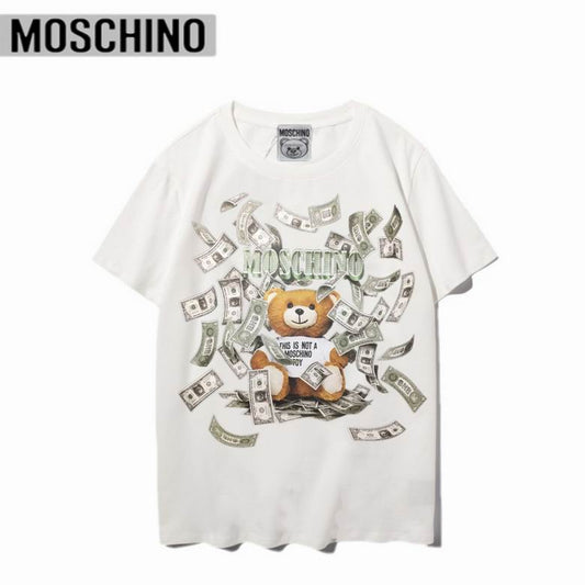 T-shirts Moschino Femme offrent une élégance et un confort inégalés.