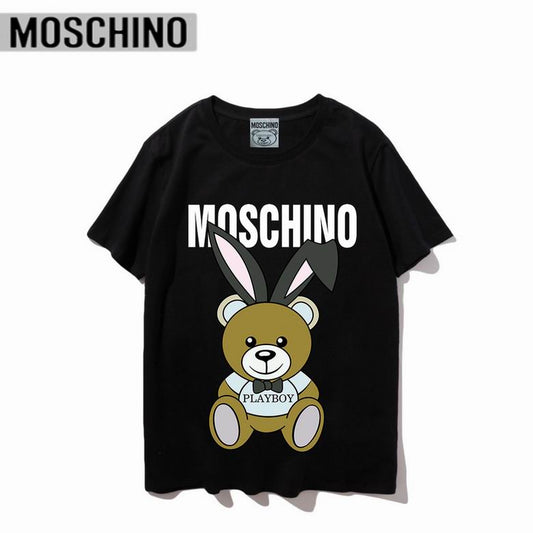 T-shirts Moschino Femme offrent une élégance et un confort inégalés.