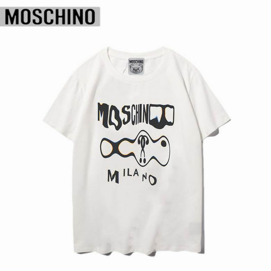 T-shirts Moschino Femme offrent une élégance et un confort inégalés.