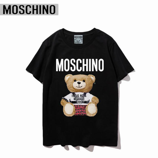 T-shirts Moschino Femme offrent une élégance et un confort inégalés.