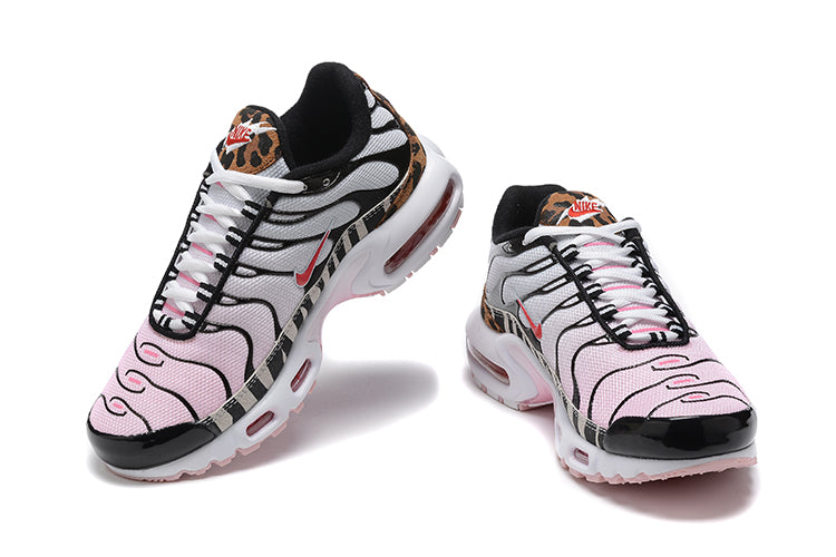 les baskets Nike TN Air Max Plus sont un témoignage de l'engagement de Nike à combiner style et innovation.