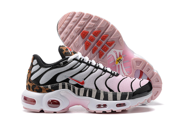 les baskets Nike TN Air Max Plus sont un témoignage de l'engagement de Nike à combiner style et innovation.