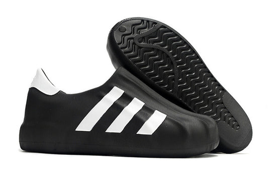 Les baskets Adidas Superstar AdiFoM Femme , emblématiques et polyvalentes, sont synonymes de style et de confort depuis leur création.