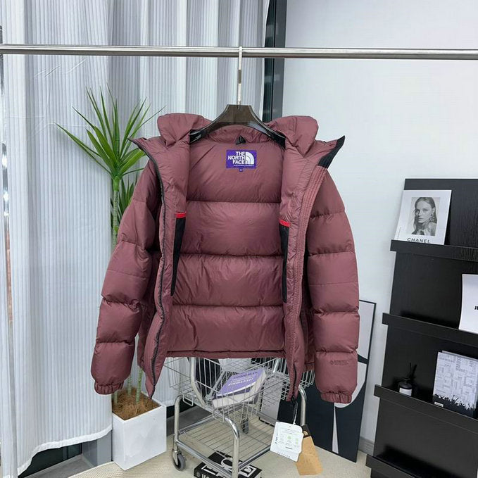 Les doudounes The North Face protection optimale contre le froid. Leur design moderne et leurs matériaux de haute qualité. Pas cher le moins cher.