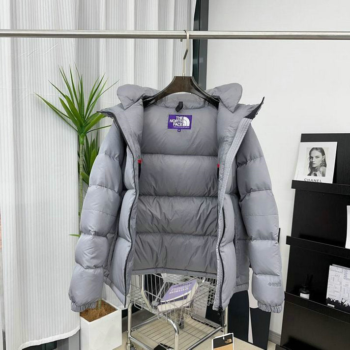 Les doudounes The North Face protection optimale contre le froid. Leur design moderne et leurs matériaux de haute qualité. Pas cher le moins cher.