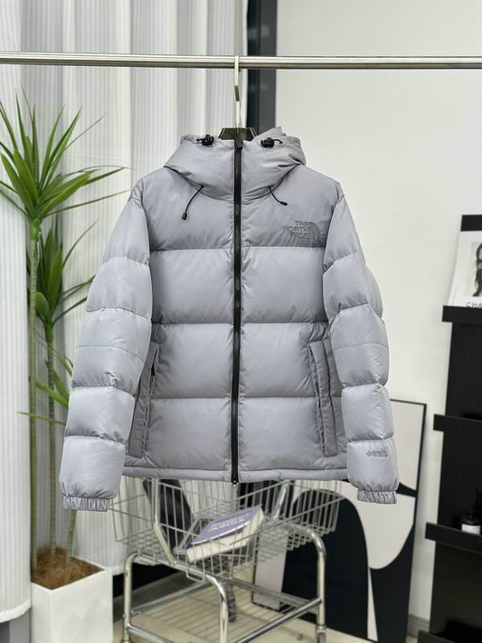 Les doudounes The North Face protection optimale contre le froid. Leur design moderne et leurs matériaux de haute qualité. Pas cher le moins cher.