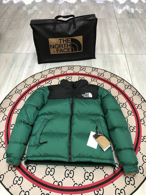 Les doudounes The North Face protection optimale contre le froid. Leur design moderne et leurs matériaux de haute qualité. Pas cher le moins cher.