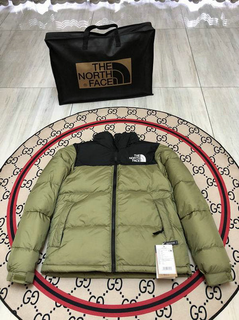 Les doudounes The North Face protection optimale contre le froid. Leur design moderne et leurs matériaux de haute qualité. Pas cher le moins cher.