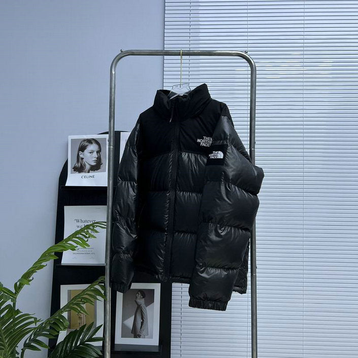 Les doudounes The North Face protection optimale contre le froid. Leur design moderne et leurs matériaux de haute qualité. Pas cher le moins cher.