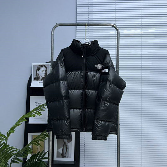 Les doudounes The North Face protection optimale contre le froid. Leur design moderne et leurs matériaux de haute qualité. Pas cher le moins cher.
