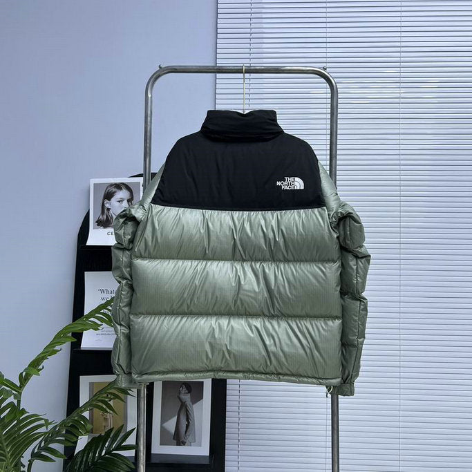 Les doudounes The North Face protection optimale contre le froid. Leur design moderne et leurs matériaux de haute qualité. Pas cher le moins cher.