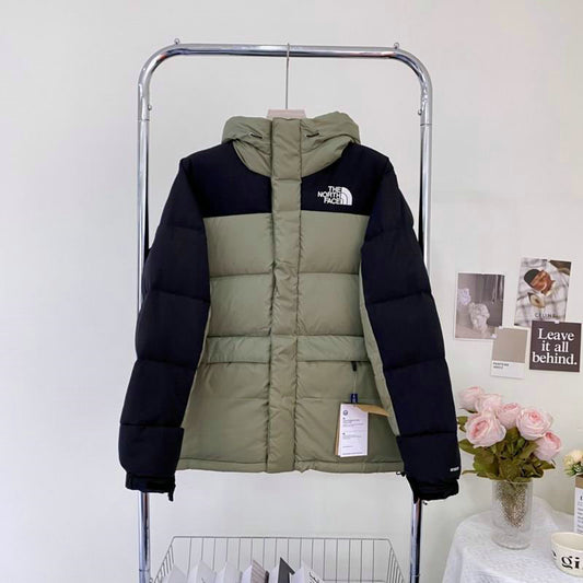 Les doudounes The North Face protection optimale contre le froid. Leur design moderne et leurs matériaux de haute qualité. Pas cher le moins cher.