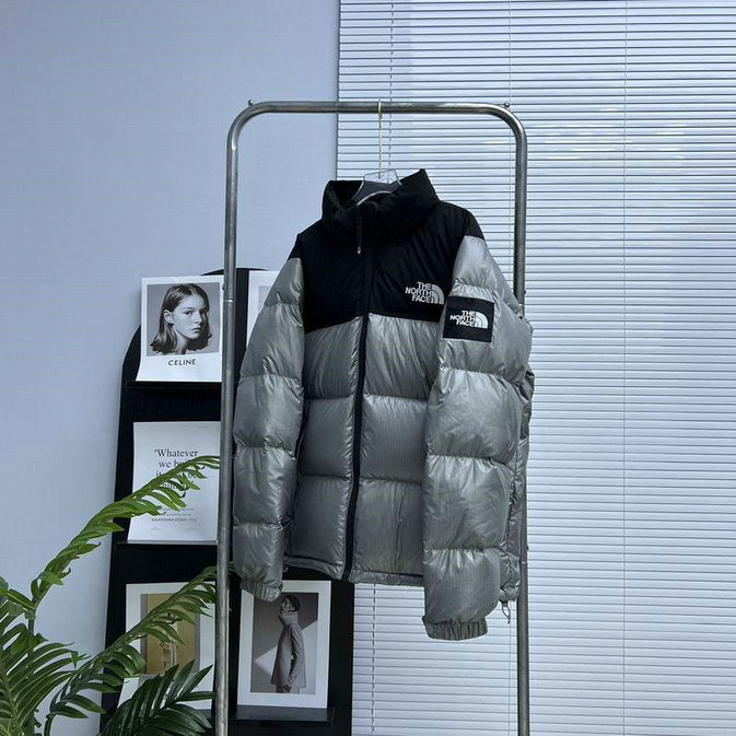 Les doudounes The North Face protection optimale contre le froid. Leur design moderne et leurs matériaux de haute qualité. Pas cher le moins cher.