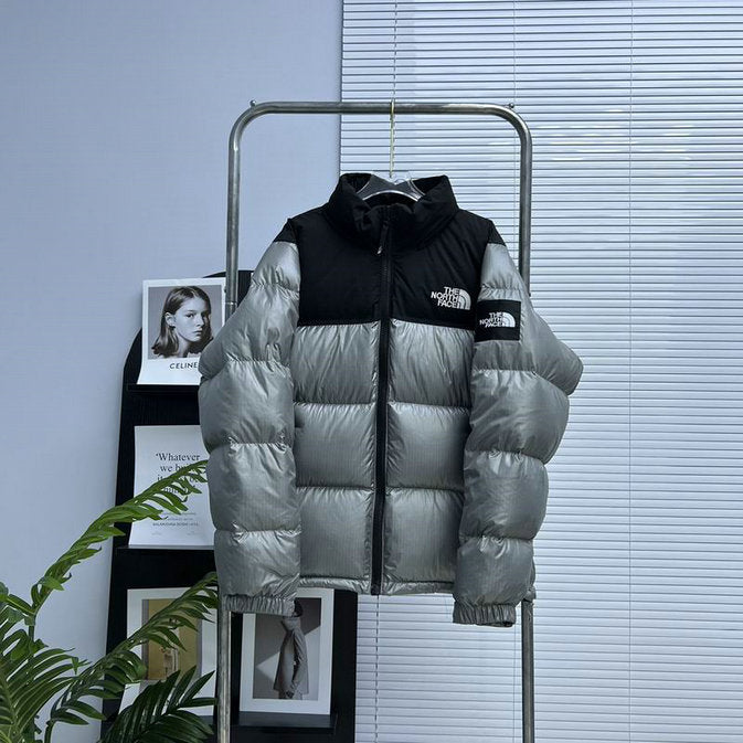 Les doudounes The North Face protection optimale contre le froid. Leur design moderne et leurs matériaux de haute qualité. Pas cher le moins cher.