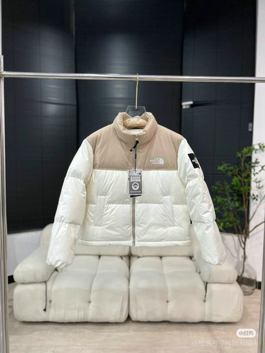 Les doudounes The North Face protection optimale contre le froid. Leur design moderne et leurs matériaux de haute qualité. Pas cher le moins cher.
