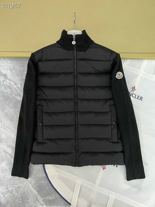 Les doudounes Moncler homme allient élégance et performance pour offrir une protection froid. Leur design sophistiqué et pas cher. Le moins cher.
