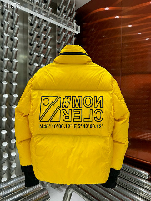 Les doudounes Moncler homme allient élégance et performance pour offrir une protection froid. Leur design sophistiqué et pas cher. Le moins cher.