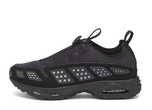 Les baskets Nike Air Max Sndr combinent un style contemporain avec une performance exceptionnelle.
