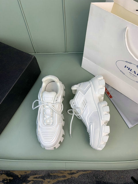 Les baskets sneakers Prada incarnent un style emblématique et un luxe italien.

 leur design élégant.pas cher,le moins cher.