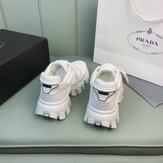 Les baskets sneakers Prada incarnent un style emblématique et un luxe italien.

 leur design élégant.pas cher,le moins cher.