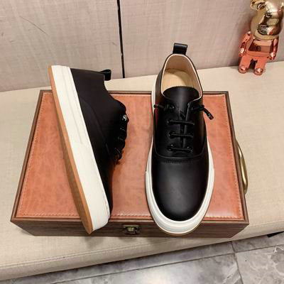 Les baskets sneakers Prada incarnent un style emblématique et un luxe italien.

 leur design élégant.pas cher,le moins cher.