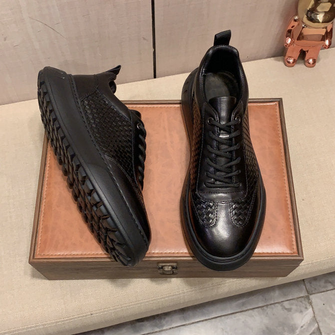 Les baskets sneakers Prada incarnent un style emblématique et un luxe italien.

 leur design élégant.pas cher,le moins cher.