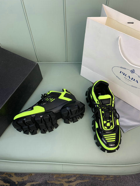 Les baskets sneakers Prada incarnent un style emblématique et un luxe italien.

 leur design élégant.pas cher,le moins cher.